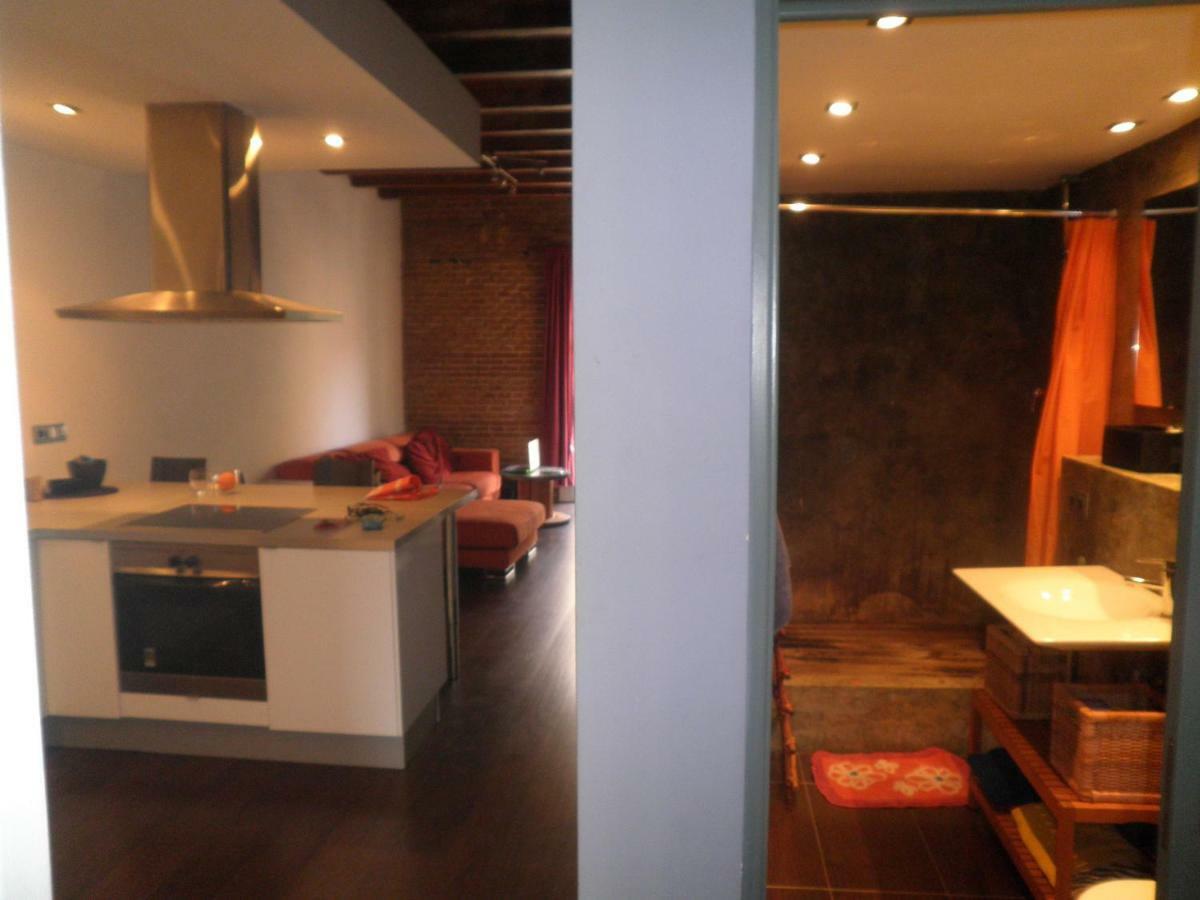 ברצלונה Bacrou Apartment, Design Loft Near The Sea מראה חיצוני תמונה